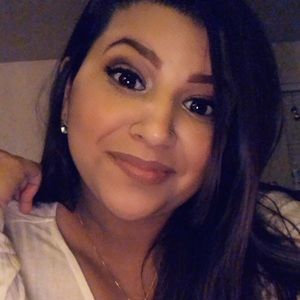 Meet your Posher, Leslie